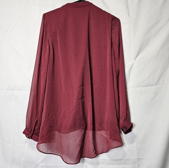 Soft surroundings small sheer cover with unique buttons long sleeve top - Picture 3 of 6